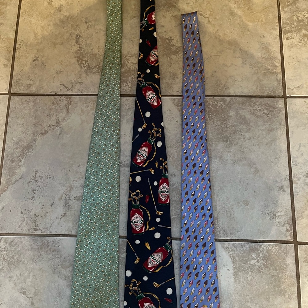 Stylish Men's Tie Set - Green, Black, Blue